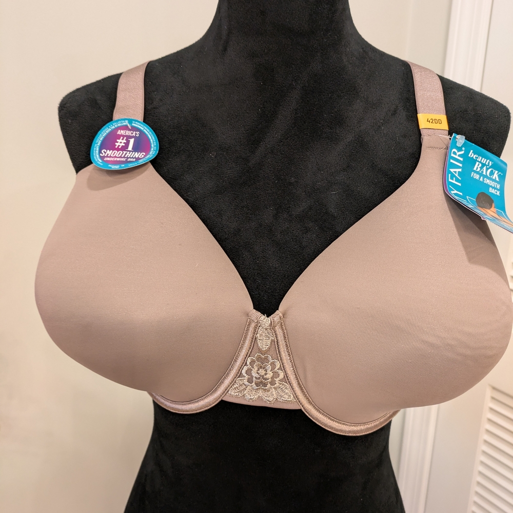 Vanity Fay Women's Beige Underwire Bra Size 42 DD New